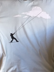 Cazador nubes camiseta