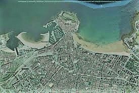 Aéreo de ciudad retocado