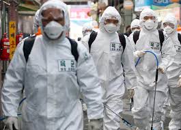 Crisis - hombres con EPIs